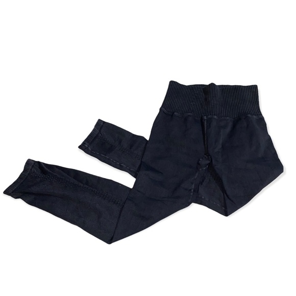 NEW! Free People Good Karma High Rise Leggings - M/L - Solid Black - $78 retail - Picture 5 of 9